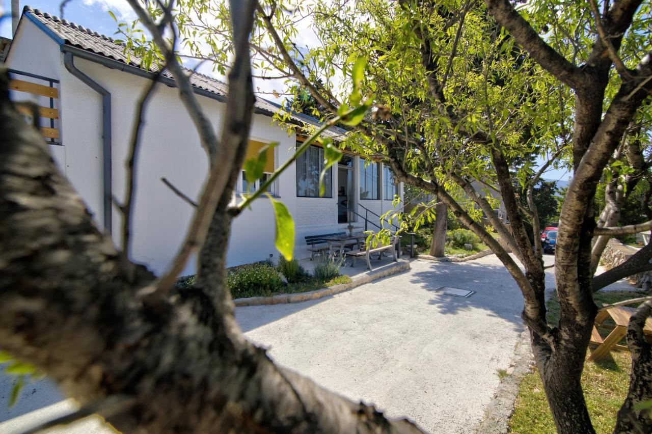 Vacation Home Korina Сень Экстерьер фото