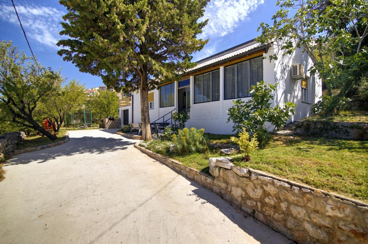 Vacation Home Korina Сень Экстерьер фото