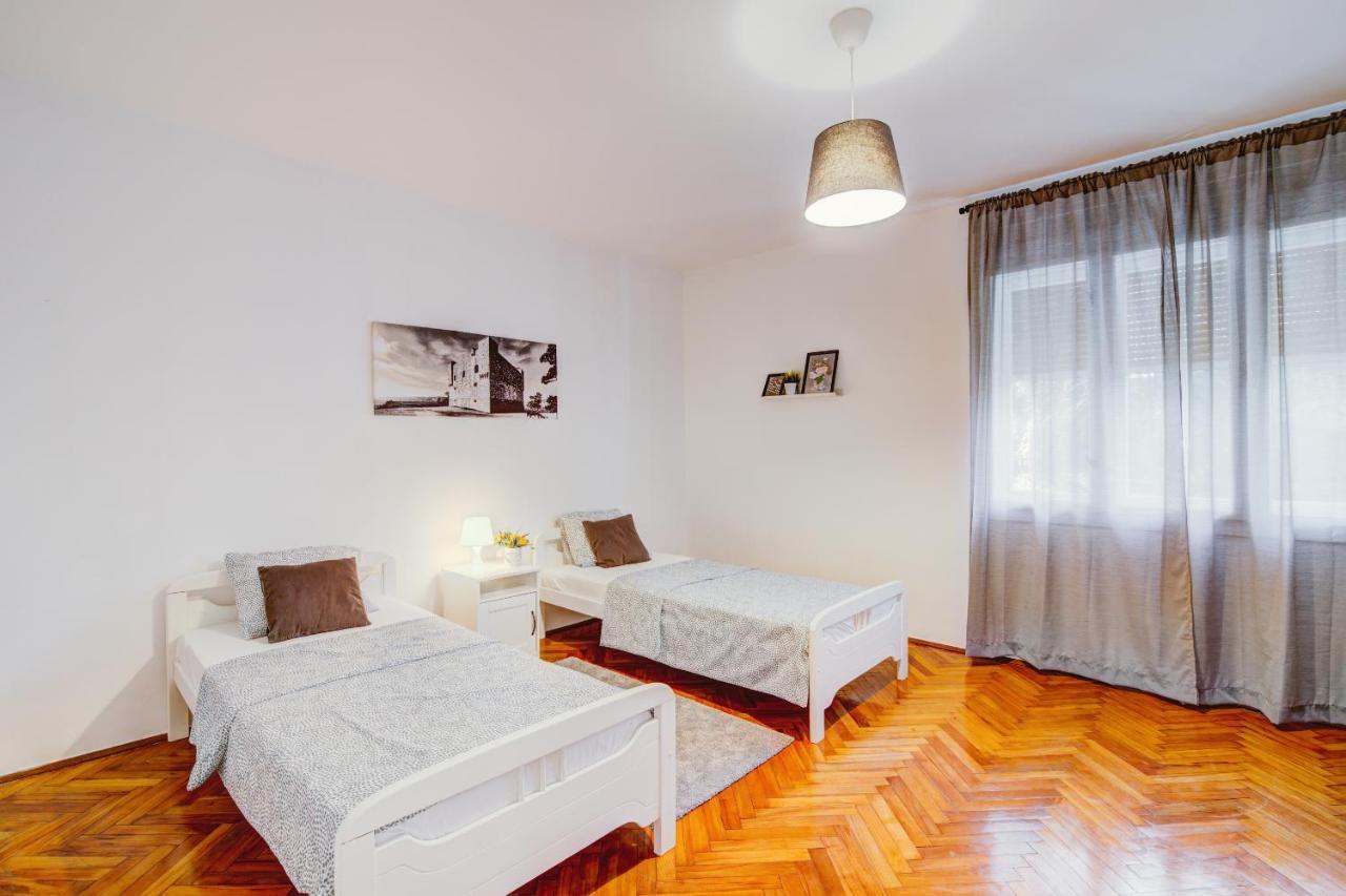 Vacation Home Korina Сень Экстерьер фото